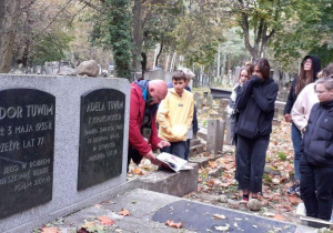 Grób rodziców Juliana Tuwima na cmentarzu żydowskim