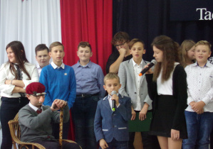 Święto Niepodległości -występy uczniów w szkole