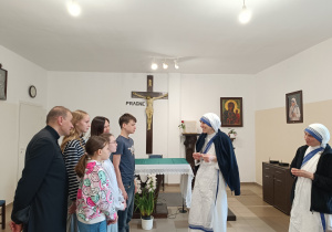 Wolontariusze z wizytą u Sióstr Misjonarek Miłości